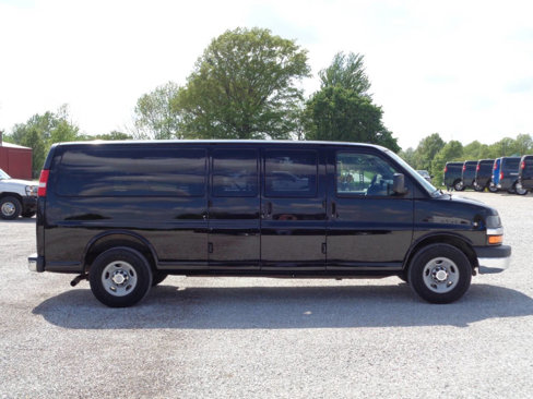 Used 2017 Chevrolet Express 3500 LT w/ LT Preferred Equipment Group image 6