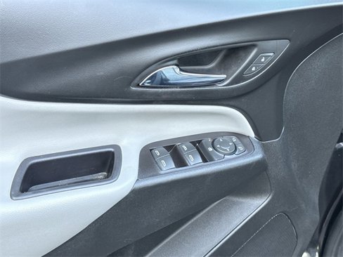 Used 2020 Chevrolet Equinox LS w/ LS Convenience Package image 9