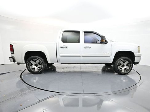 Used 2008 GMC Sierra 1500 Denali image 4