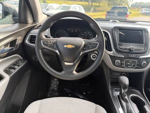 Used 2023 Chevrolet Equinox LS image 17