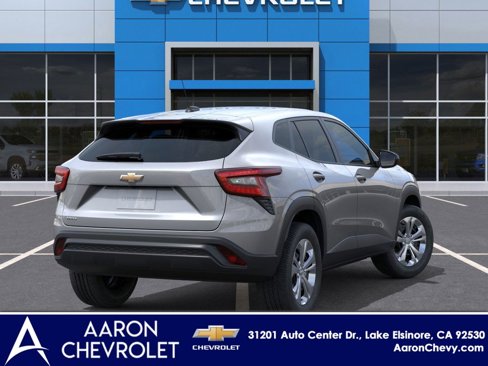 New 2026 Chevrolet Trax LS w/ Driver Confidence Package image 4