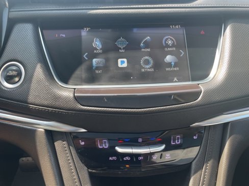 Used 2018 Cadillac XT5 Luxury image 24