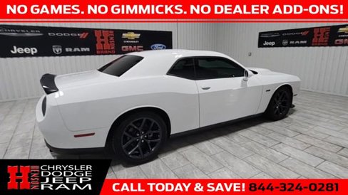 Used 2023 Dodge Challenger R/T w/ Blacktop Package image 8