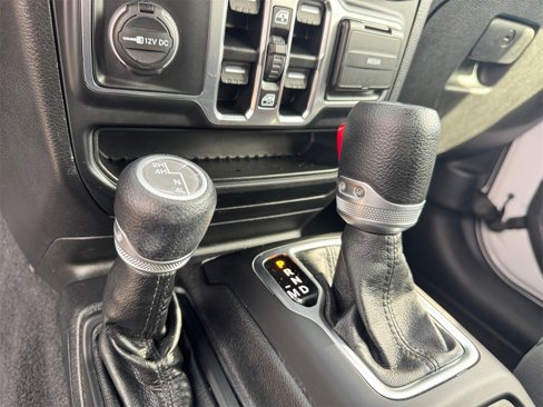 Used 2021 Jeep Wrangler Unlimited Sport image 16