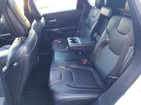 Certified 2021 Jeep Cherokee Latitude Lux w/ Sun & Sound Group image 16