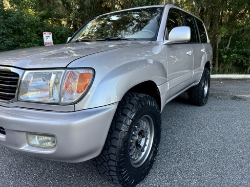 Used 1998 Toyota Land Cruiser image 11
