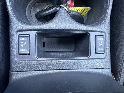 Used 2018 Nissan Rogue SV w/ Premium Package image 18