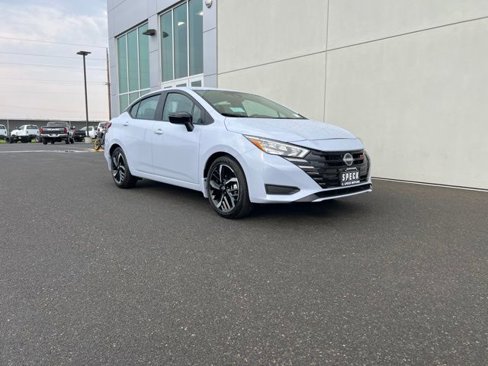 New 2025 Nissan Versa SR w/ Trunk Package image 1