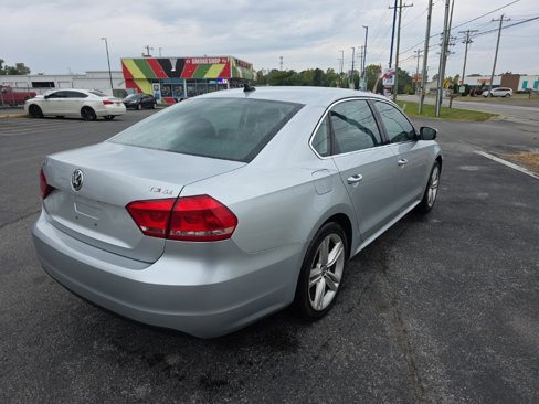 Used 2014 Volkswagen Passat 1.8T SE image 5