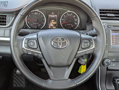Used 2017 Toyota Camry SE image 12