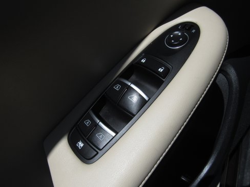 Used 2020 INFINITI QX50 Luxe w/ Navigation Package image 25
