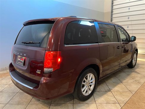 Used 2019 Dodge Grand Caravan SXT image 7