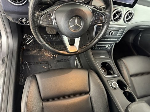 Used 2016 Mercedes-Benz CLA 250 image 15