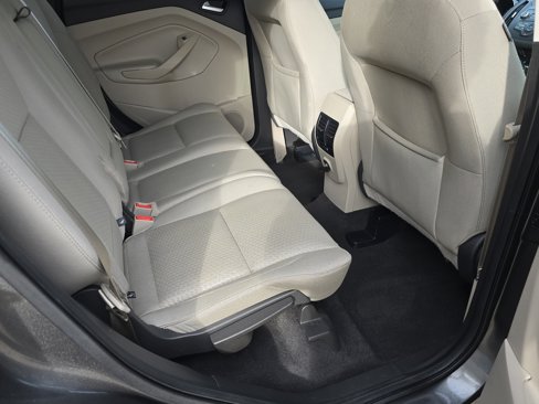 Used 2017 Ford Escape SE image 15