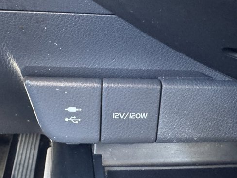 Used 2018 Toyota Camry SE image 23