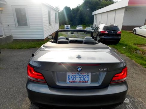 Used 2012 BMW 135i Convertible image 9