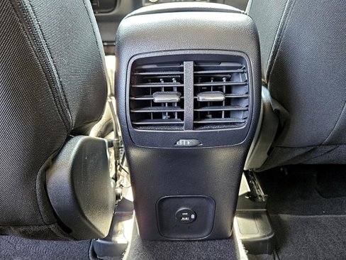 Used 2021 Ford Escape SE w/ SE Sport Appearance Package image 11