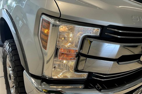 Used 2019 Ford F250 Lariat w/ Lariat Ultimate Package image 30