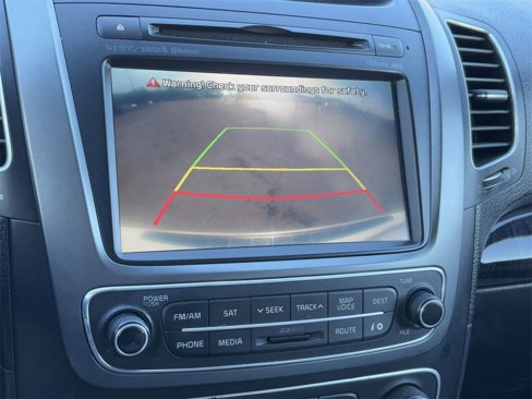 Used 2014 Kia Sorento SX image 25