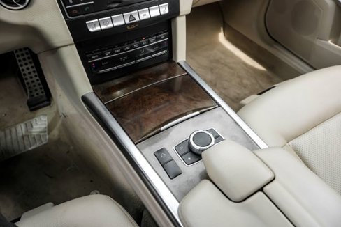 Used 2016 Mercedes-Benz E 350 Sedan w/ Premium Package image 31