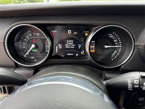 Used 2021 Jeep Wrangler Unlimited Sahara image 32