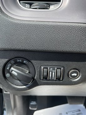 Used 2023 Dodge Charger SXT image 16
