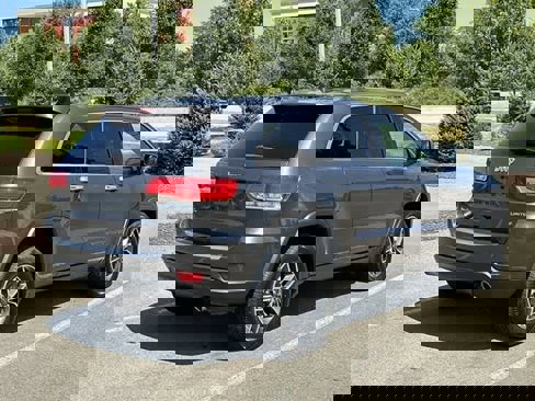 Used 2019 Jeep Grand Cherokee Limited image 35