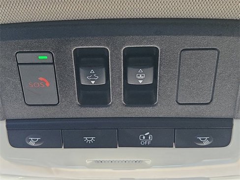 Used 2021 Nissan Rogue SV w/ Premium Package image 30