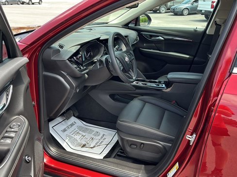 Used 2023 Buick Envision Essence image 15