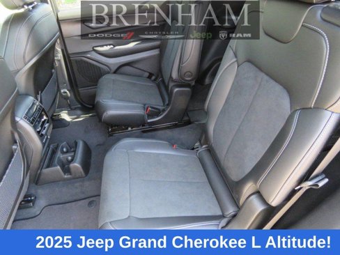 New 2025 Jeep Grand Cherokee L Laredo image 14