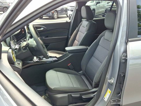 New 2025 Chevrolet Trax LT image 14