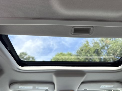 Used 2017 Jeep Patriot High Altitude image 12