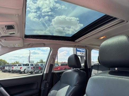Used 2015 Subaru Forester 2.5i Limited image 2