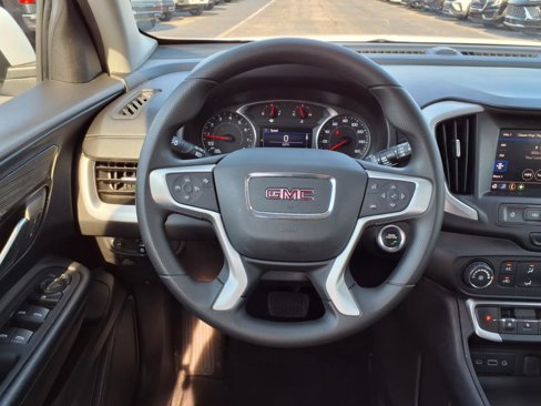 Used 2022 GMC Terrain SLE image 15