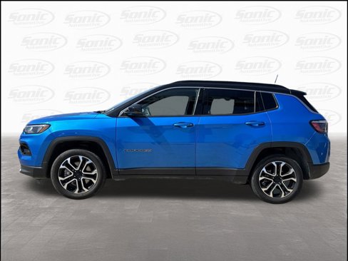 Used 2023 Jeep Compass Limited image 2
