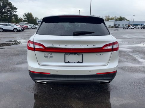 Used 2016 Lincoln MKX Reserve w/ Climate Package image 4