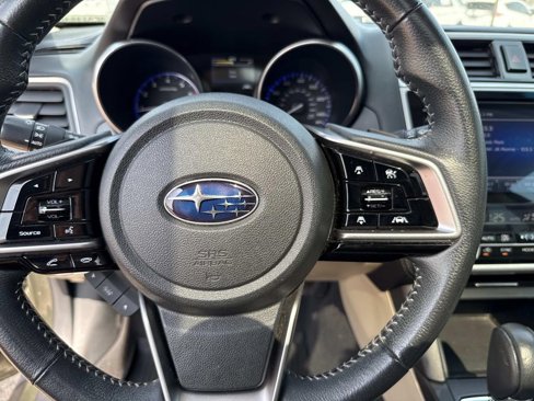 Used 2018 Subaru Outback 2.5i Limited image 19