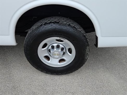 Used 2021 Chevrolet Express 2500 Extended w/ Driver Convenience Package image 24