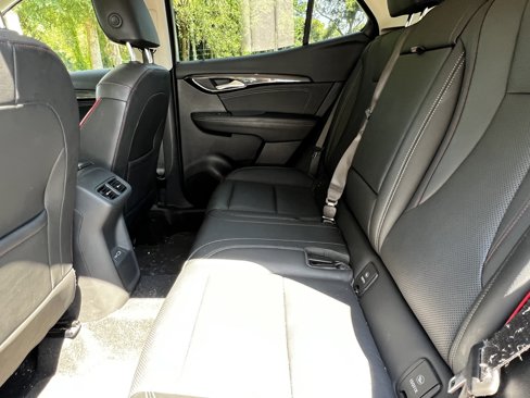 Used 2022 Buick Envision Essence w/ Technology Package I image 32