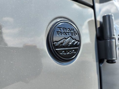 Used 2022 Jeep Wrangler Willys image 42
