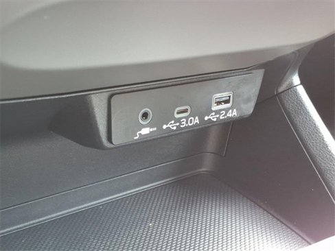 Used 2024 Subaru Crosstrek 2.0i Premium image 16