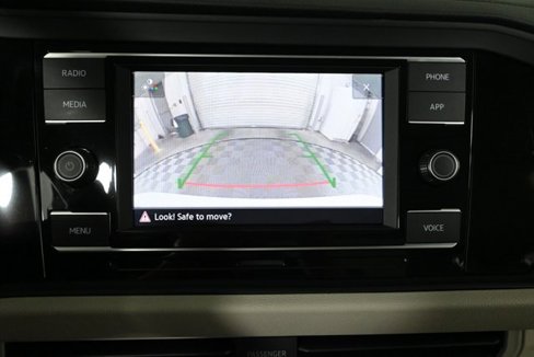 Used 2024 Volkswagen Jetta SE image 6