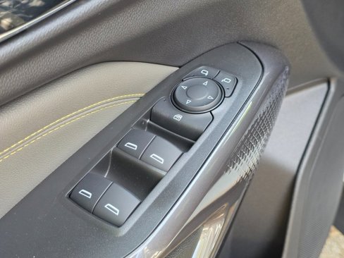 New 2025 Chevrolet Trax ACTIV w/ Driver Confidence Package image 17