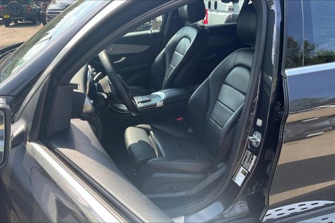 Used 2021 Mercedes-Benz GLC 300 4MATIC Coupe image 22
