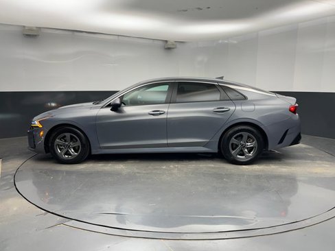 Used 2022 Kia K5 LXS image 6