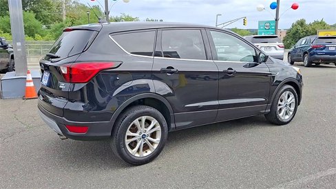 Used 2019 Ford Escape SE image 8