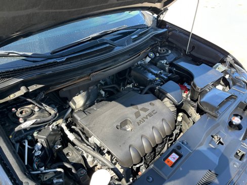 Used 2020 Mitsubishi Outlander ES image 34