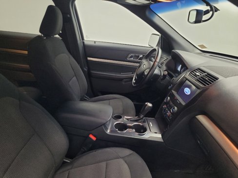 Used 2019 Ford Explorer XLT w/ Equipment Group 201A image 21