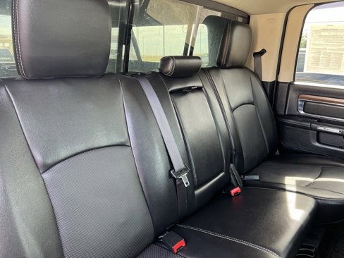 Used 2016 RAM 1500 Laramie w/ Convenience Group image 18