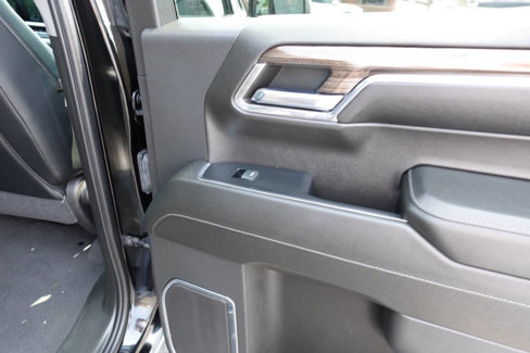 Used 2023 Chevrolet Silverado 1500 LT image 28